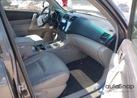 2011 Toyota Highlander Se V6 from USA, damaged, VIN 5TDBK3EH0BS047063